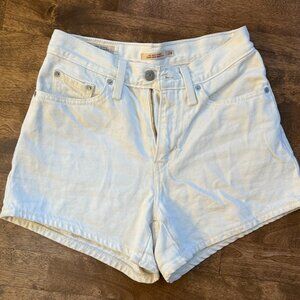 Ladies Levi's '80's Mom Shorts'
